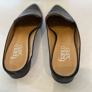 FRANCO SARTO slides. Sz 7.5 fits small.Leather upper. Style SABELLA $38.00